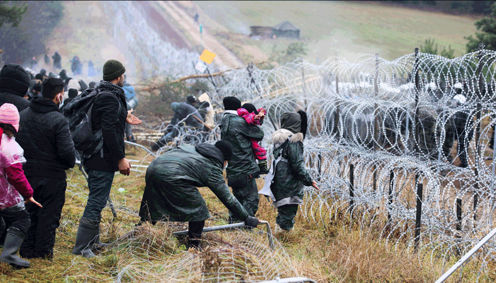 La tension monte à la frontière polonaise Migration: la tension monte à la frontière polonaise