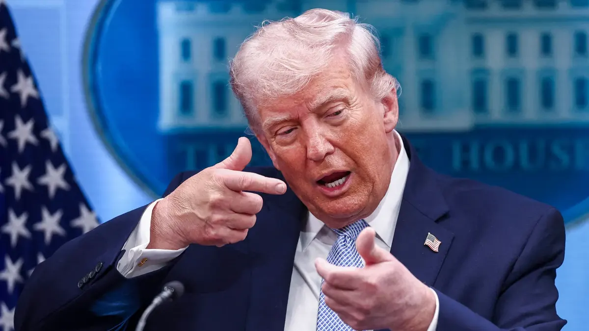 Le croiseur et le tweet : fanfaronnade dans les eaux d’Ormuz Blocus d'Ormuz: La grande fanfaronnade de Donald Trump-L'Essentiel